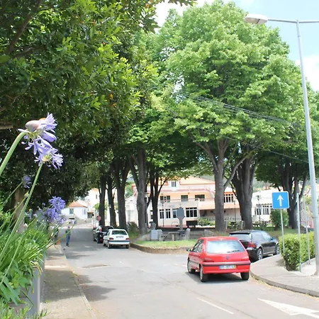 Tranquil Countryside 2-Bed Apt Prazeres Paradise Apartment Prazeres