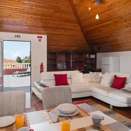 Tranquil Countryside 2-Bed Apt Prazeres Paradise Prazeres